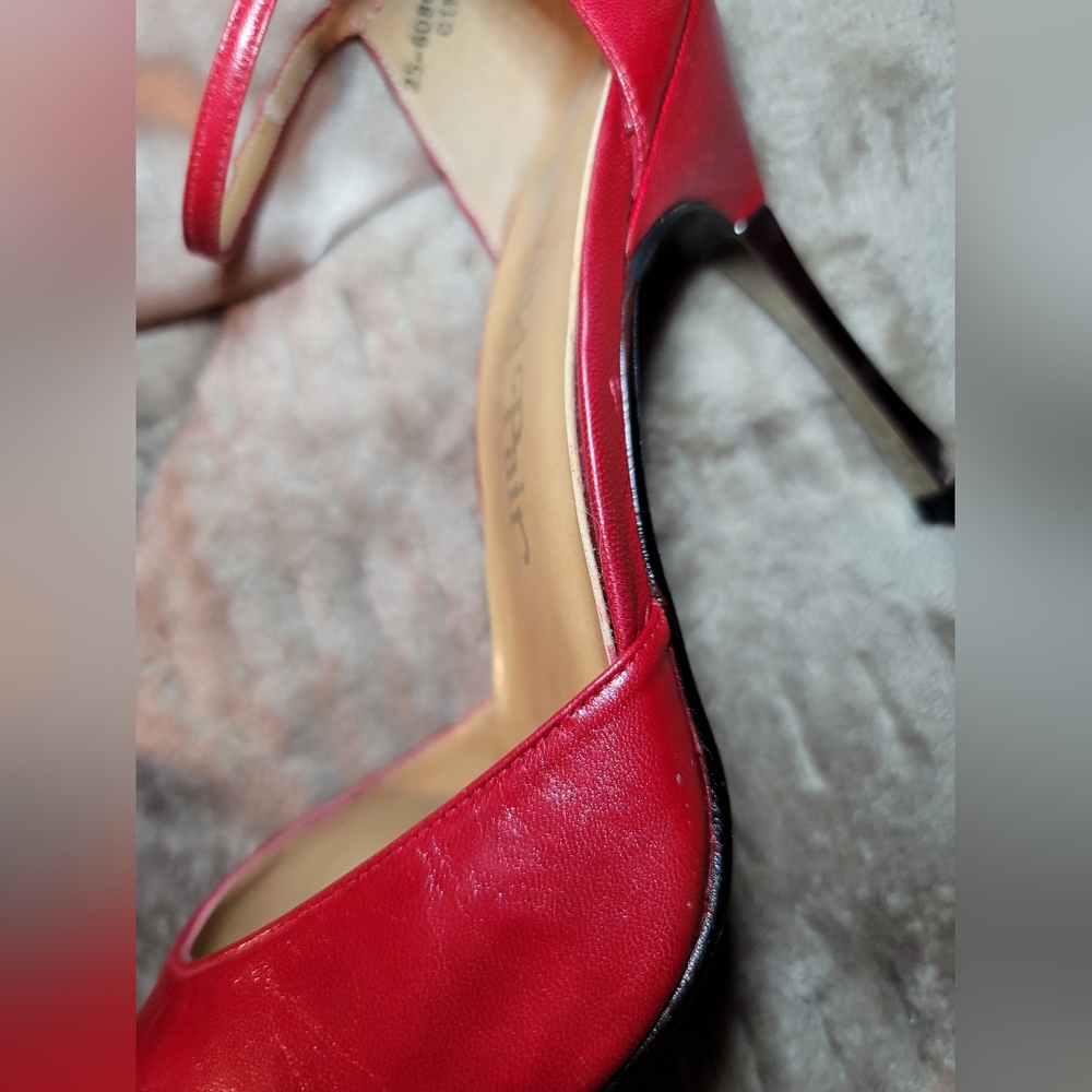 NEVER WORN Y2K VINTAGE WILD PAIR CINDY 18 60805 8800 ANKLE STRAP PUMPS CHROME - Picture 7 of 15